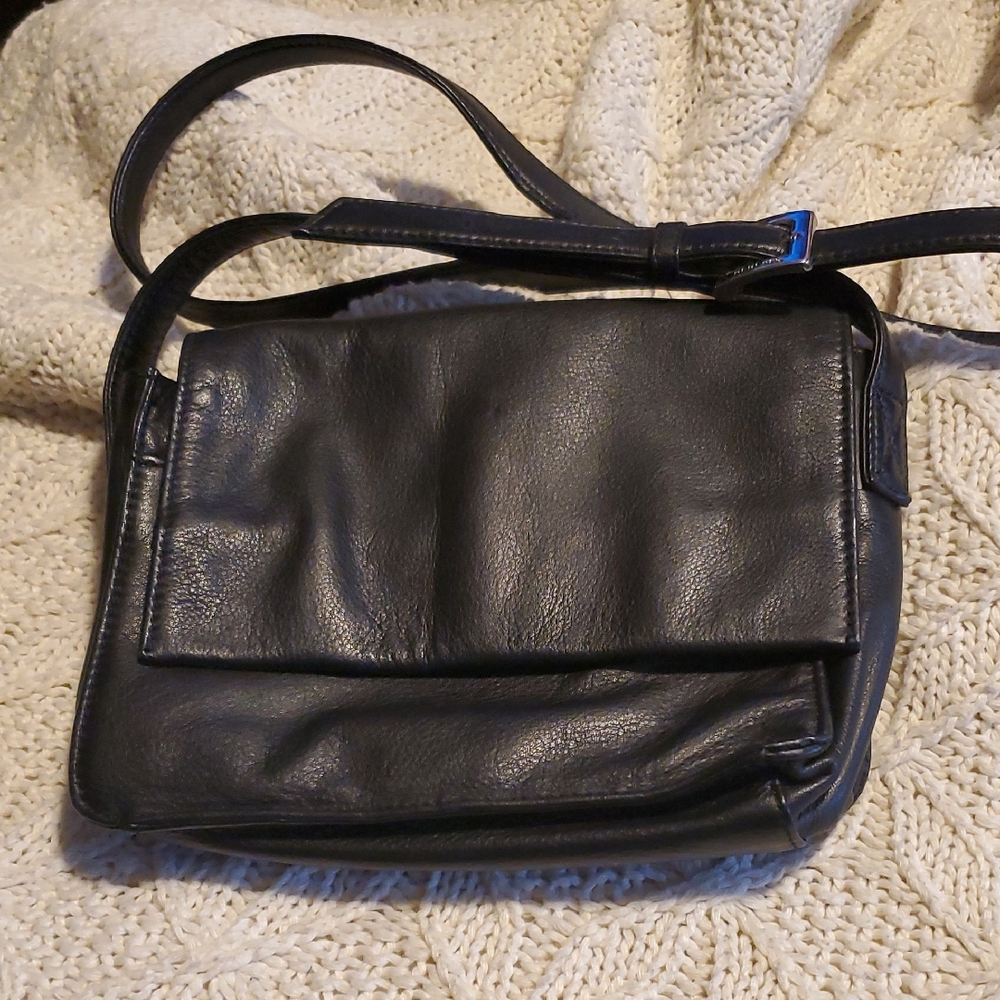 Perlina Black Leather Crossbody Bag